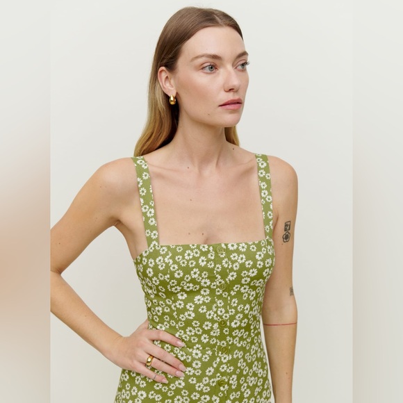 Reformation Persimmon Dress in Fennel - Picture 2 of 9